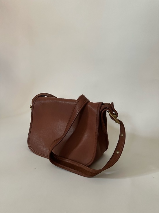 Coach Handbags - Vintage Coach Saddle Bag Style 9891 British Tan Leather Crossbody Purse